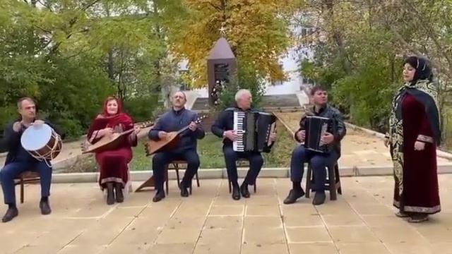 Вот так выглядит самое любимое народное творчество. даргинские песни. Арадеш смотреть онлайн