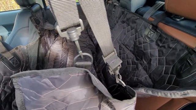 Back seat cover for 2023 Ford Maverick смотреть онлайн