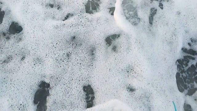 Волны (слоумо). Стеклянный берег смотреть онлайн