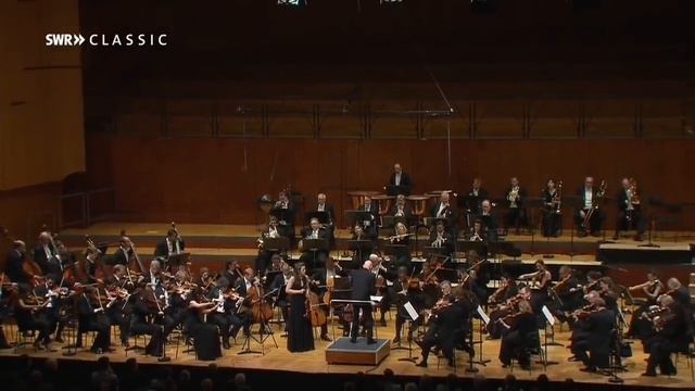 Janine Jansen performs Sibelius Violin Concerto смотреть онлайн