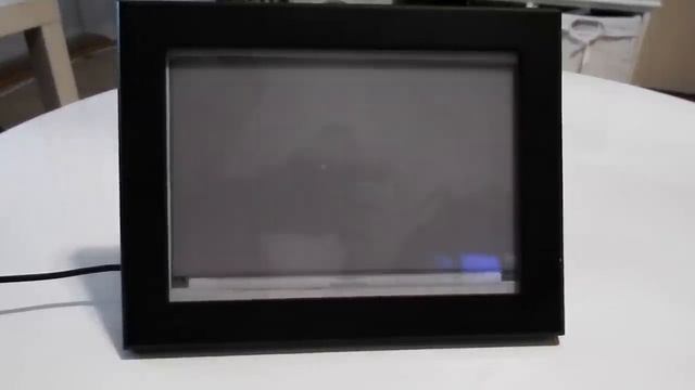 I made a Raspberry Pi E-Ink Display Frame смотреть онлайн