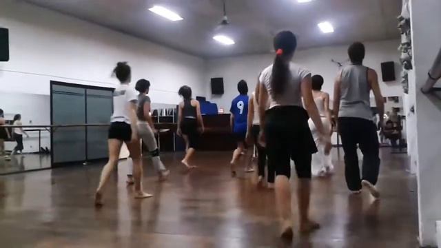 It's A Man's World - Luciano Pavarotti, James Brown. Coreografía. Ensayo / Ari Vallone Danza смотреть онлайн