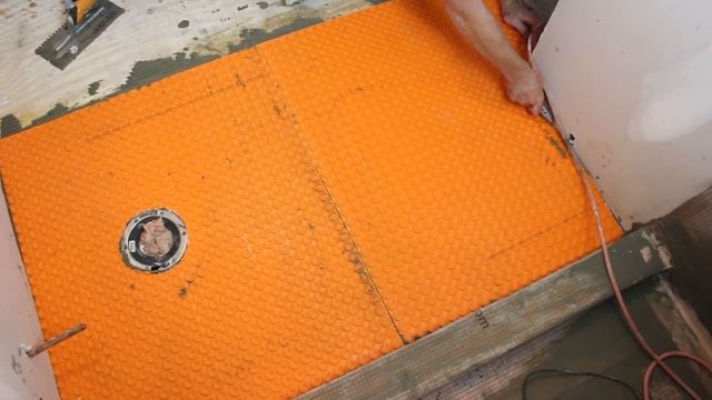 Ditra-Heat Installation (Part 1: Mat Installation) смотреть онлайн