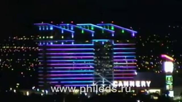 Светодиодная подсветка у большого здания смотреть онлайн