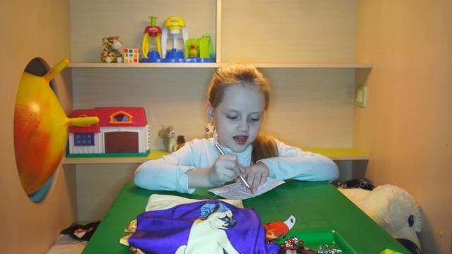 Пока родители спят.Распаковка посылок. смотреть онлайн