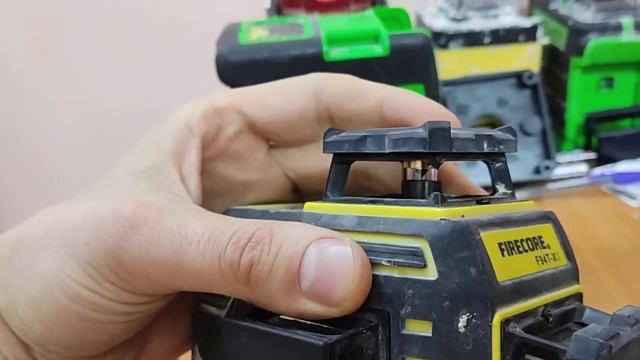 Firecore F94T-XG обман производителя Vs. защищенный уровень Makita Extreme Max 4d Green Line ? смотреть онлайн