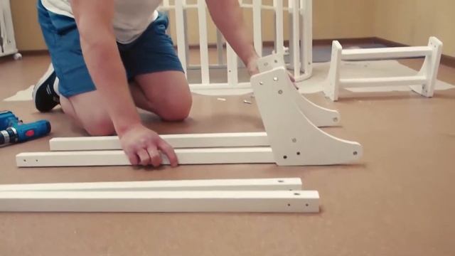 Сборка маятника для овальной кроватки 7в1 смотреть онлайн