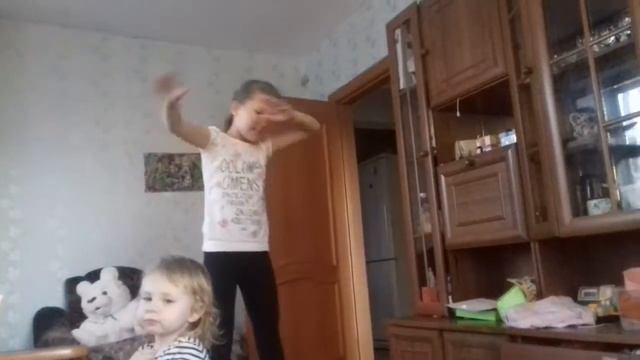 Танцы на гироскутере под классную песню смотреть онлайн