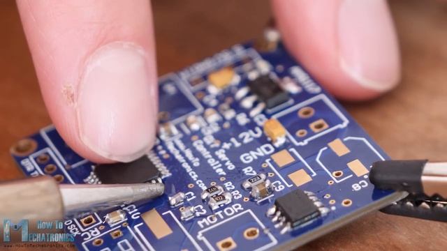 Turn any DC Motor into a Servo Motor смотреть онлайн