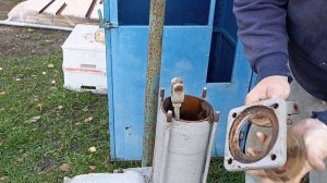 Ставлю на скважину "ручной качек". Как устроен этот насос внутри.