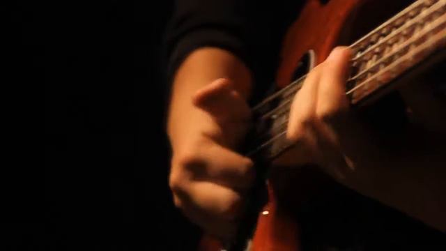 시연Fender USA American Deluxe Dimension Bass смотреть онлайн