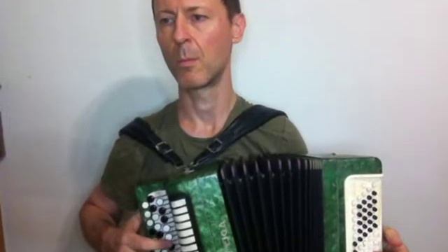 "У Чёрного моря", Из репертуара Л. Утёсова, Сл. С. Кирсанова, Муз. М. Табачникова смотреть онлайн