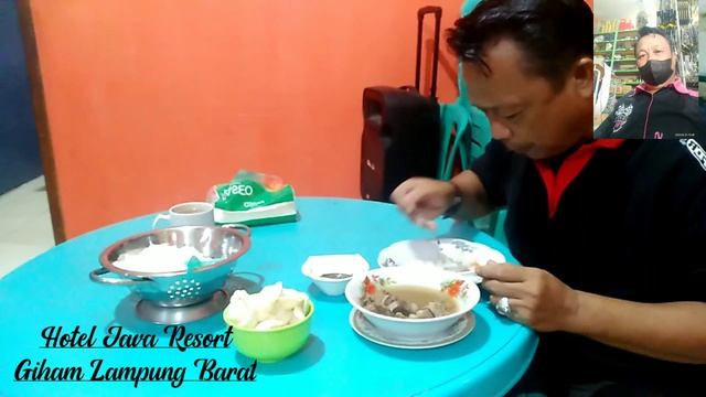 Sup IGA Sapi Panas Mampir Di Sebuah Penginapan JAVA RESORT смотреть онлайн
