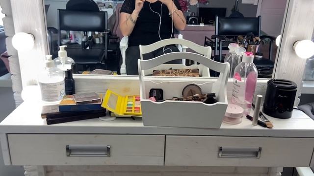 У ВАС КИСТИ ГРЯЗНЫЕ! /«Дорогой & Дешёвый макияж»/Треш-обзор салона красоты город Харьков/Alena Mi смотреть онлайн