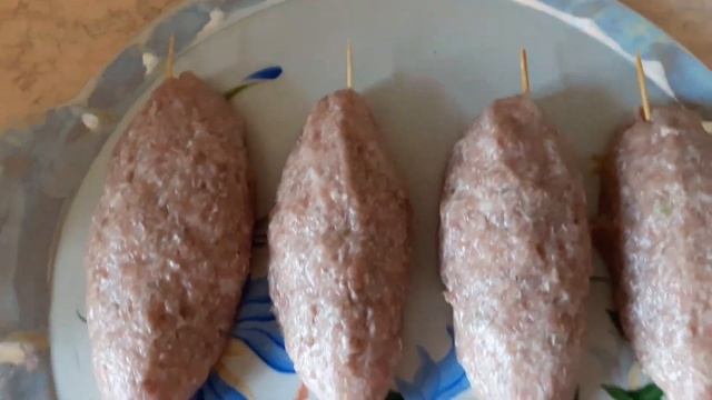 ЛЮЛЯ-КЕБАБ НА СКОВОРОДКЕ. ОЧЕНЬ БЫСТРО. смотреть онлайн