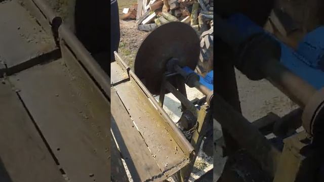 Feng Shou 180-3 Firewood cutting смотреть онлайн