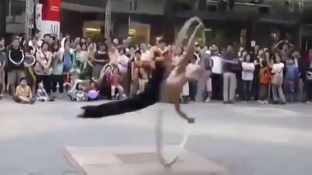 Вот это да! Как он это делает смотреть онлайн