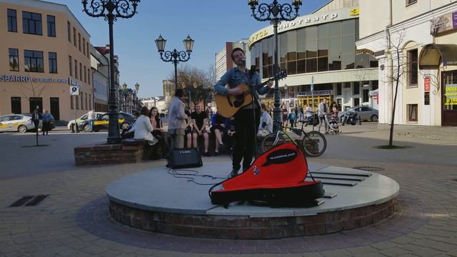 Макс Соколов - стрит-концерт в Бресте, это было круто, спасибо за приём Брестчане! 08.04.2018 смотреть онлайн