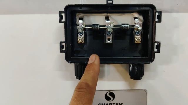 बिना इन्वर्टर भी बैटरी चार्ज होगी इस सौलर पैनल से | Price & Review 160 Watt 12V Smarten Solar Panel смотреть онлайн