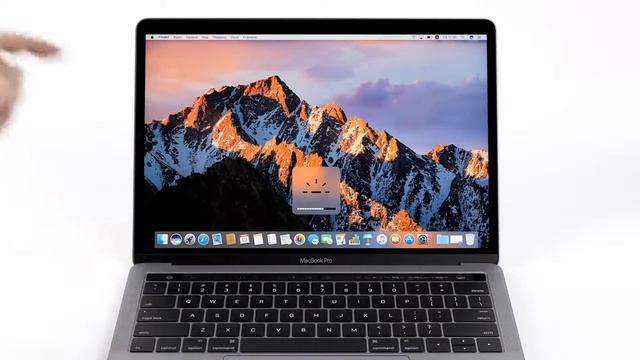 MacBook Pro 2016 c Touch Bar смотреть онлайн