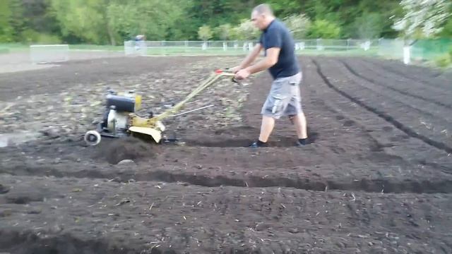 Кум город і китайський мотоблок смотреть онлайн