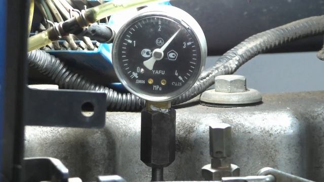 Измеряем компрессию дизельного двигателя Iseki / Isuzu. смотреть онлайн