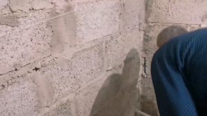 старый дедовский способ, укладка плитки на неоштукатуренные стены