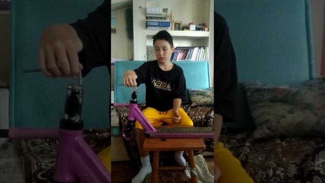 #как починить#самокат#спорт#как исправить люфт на руле смотреть онлайн