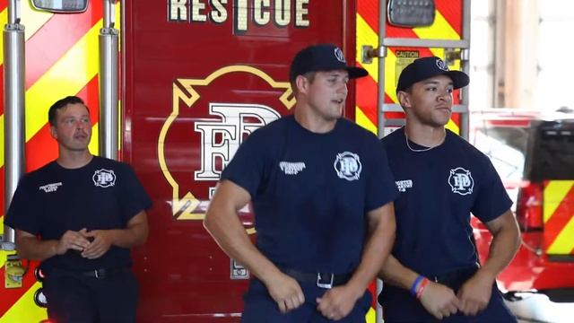 Paris Fire Department - Git Up Challenge смотреть онлайн