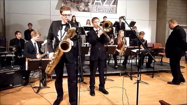 Oskaloosa Jazz Ensemble at Simpson College Jazz Festival 2014 - Pete's Groove by Rick Stitzel смотреть онлайн