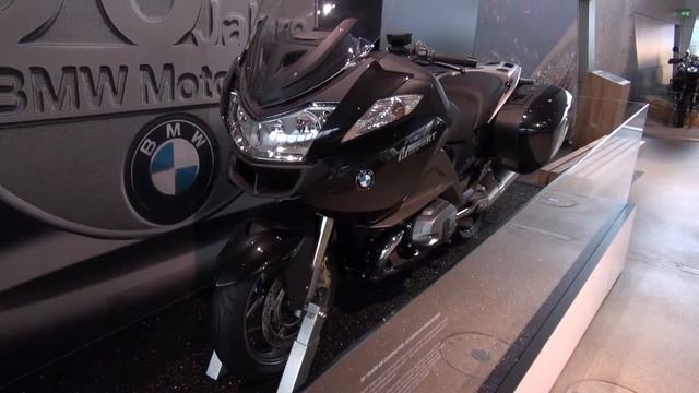 Центр BMW в Мюнхене смотреть онлайн