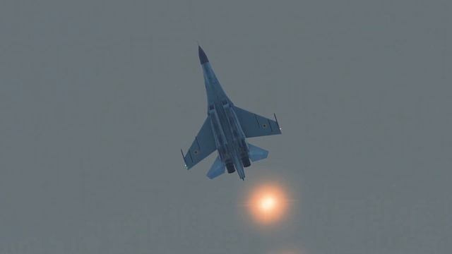 SU 27 Flat Airshow Virtual Ukrainian Demo- DCS Airshow Cam смотреть онлайн