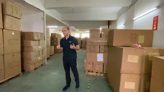 Экскурсия на собственный склад искусственных цветов и растений в Китае компании Real Touch смотреть онлайн