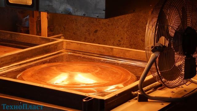 Вакуумная формовка пластика. Формовка колпаков из монолитного поликарбоната смотреть онлайн