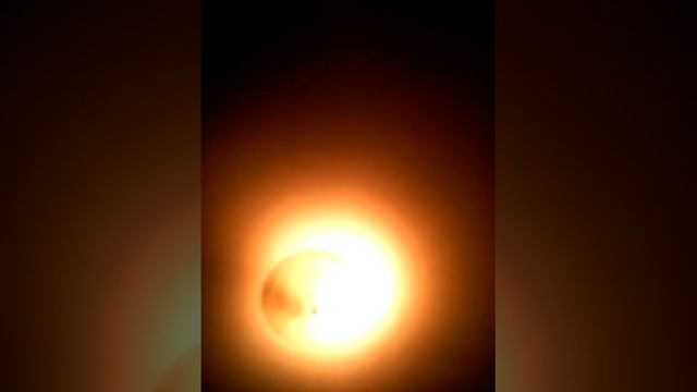 Omg look what i saw in the sky with my telescope!!! смотреть онлайн