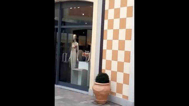 UN GIRO VERSO L'OUTLET DI SERRAVALLE SCRIVIA смотреть онлайн