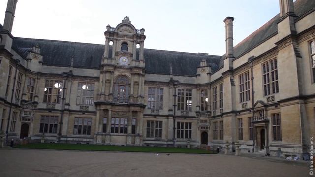 City of Oxford смотреть онлайн