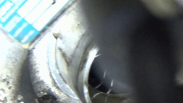 Parte 2 de 4. Como cambiar el actuador del TURBO (G581). Error P2563. AUDI/VW Motor 2.0 TDI CBA смотреть онлайн