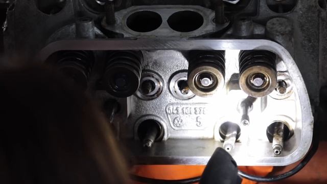 Tearing Apart This Engine! // VW Beetle 1600 Dual Port смотреть онлайн