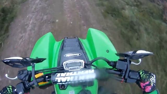 2004 Kawasaki KSF 250, 2006 Yamaha YZ 85, 2004 Honda CRF 250 Trail Riding Abernant (part 2) смотреть онлайн