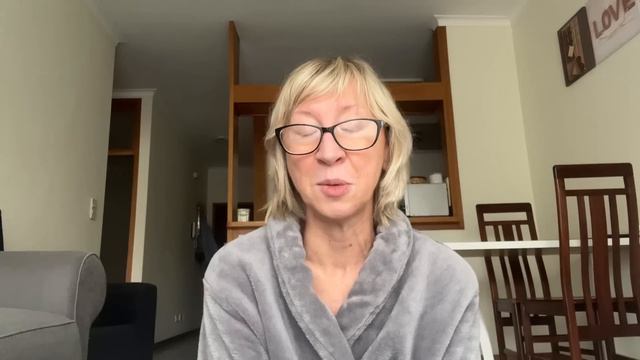Адамян Эдик/Как жена-инвалид Эдю ублажала! Лопухи в лечении? В голове вавка-пей зелёнку! смотреть онлайн
