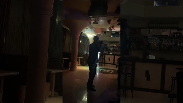 Дамир зажигает в Клубе ??Кисловодск от подписчика девушки Дамира с Красноярск?? смотреть онлайн