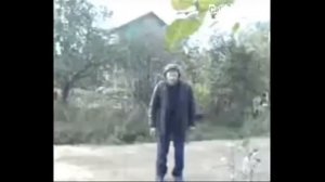 Как Дед Объяснял Внукам   Идиотам Как Улаживать Шифер на Крышу As the Grandfather Explained to the