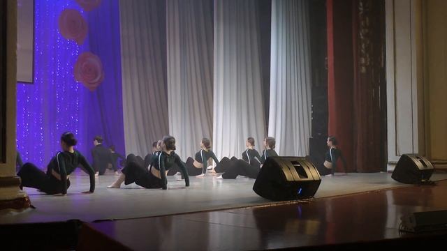 "Поговори со мной" - хореограф. ансамбль "Конфетти" (рук. Маргарита Кабакова) смотреть онлайн