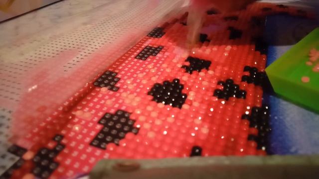 АЛМАЗНАЯ МОЗАИКА ИЗ СВЕТОФОРА. СОБИРАЕМ. ГОТОВЫЙ РЕЗУЛЬТАТ.#алмазнаямозаика#алмазка# смотреть онлайн