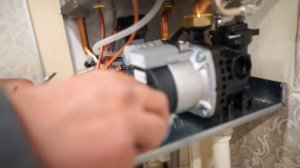 Обзор котла FEDERICA BUGATTI TECH 24. Часть 2. Настройки, конструктивные особенности.