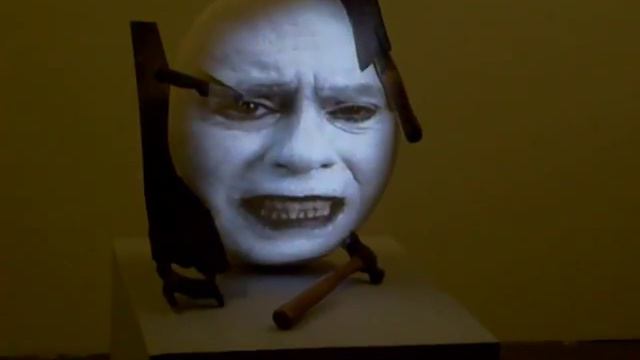 Tony Oursler - Axe @ Vinzavod, Moscow, November 2008 / Тони Оурслер - Топор