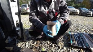 TOYOTA VOXY ЗАМЕНА ТОПЛИВНОГО ФИЛЬТРА СВОИМИ РУКАМИ