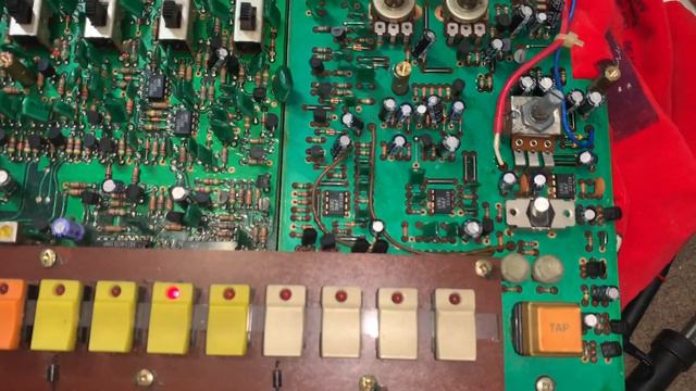 Roland TR-808 Fix #2 | Fault-finding and repairing an analog drum machine смотреть онлайн