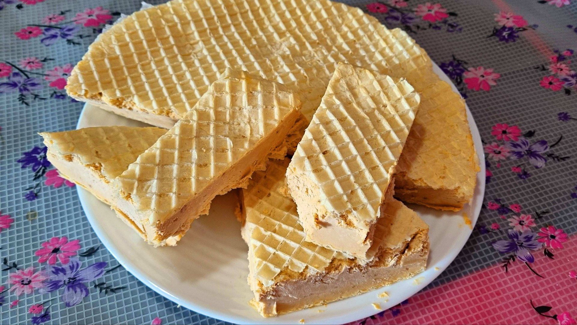 КАФЕ ТАКОГО НЕ ПРИГОТОВЯТ !!! МОРОЖЕНОЕ * КРЕМ - БРЮЛЕ * ЗА 5 минут из 2х ингредиентов!!! смотреть онлайн